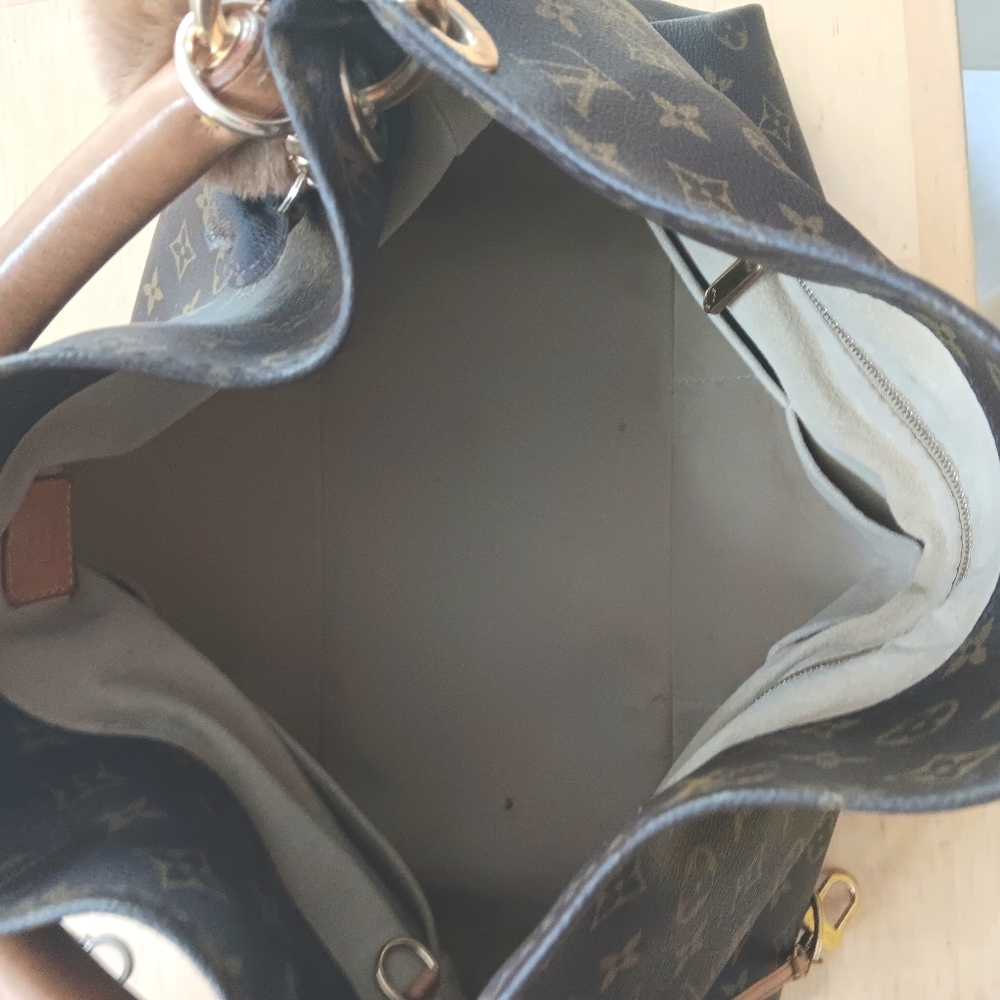 🌟 Louis Vuitton Artsy MM Monogram Canvas Hobo Bag – BROWN - Picture 11 of 16